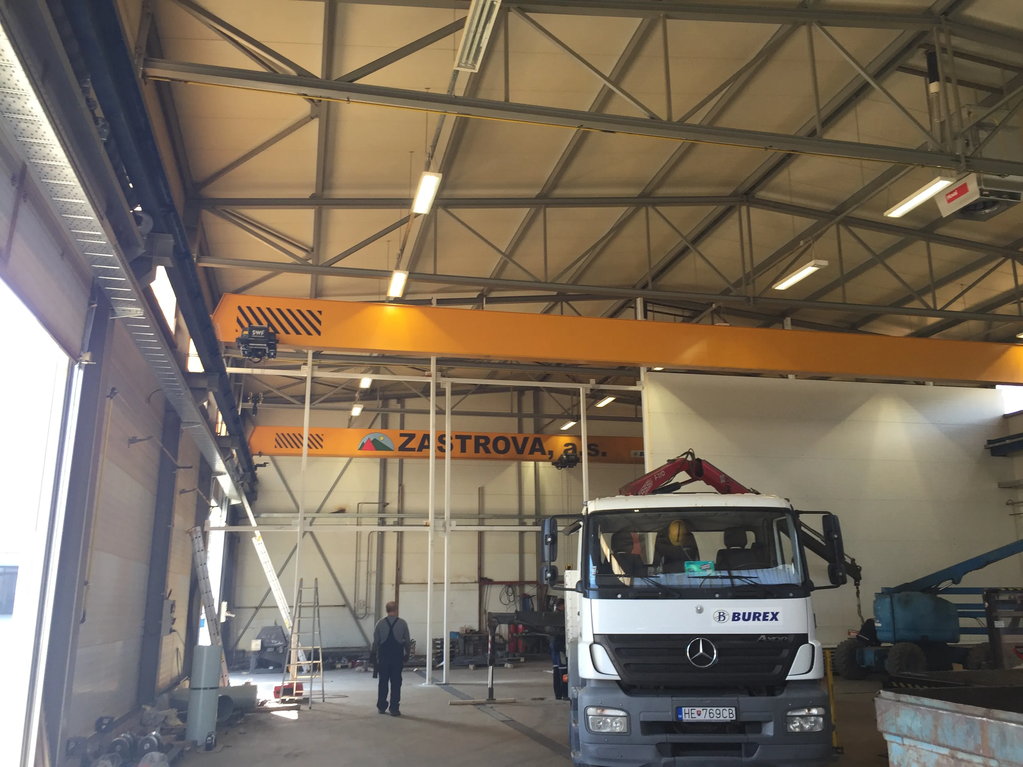 Overhead crane — BUREX project 40